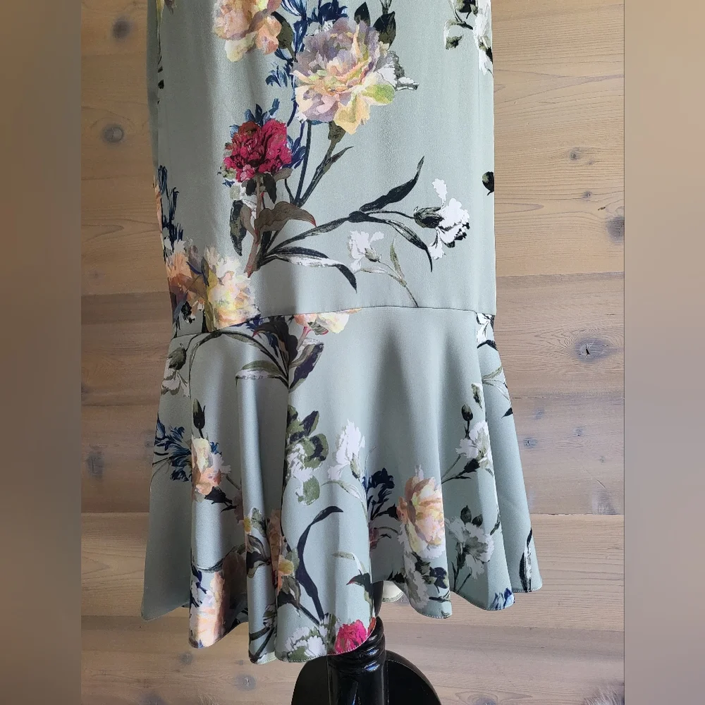 Hope & Ivy All Over Printed Peplum Hem Midi Keyhole Dress US 10/UK 14 - Picture 6 of 8